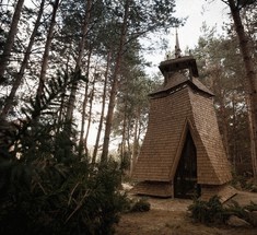 Покровская часовня в украинском лесу от студии rdsbrothers