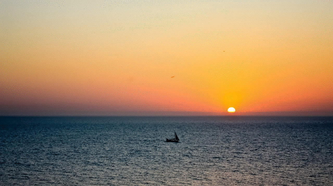 Круг черного моря. Черное море. Море в Разное время суток. Вид на черное море. Черное море фото.