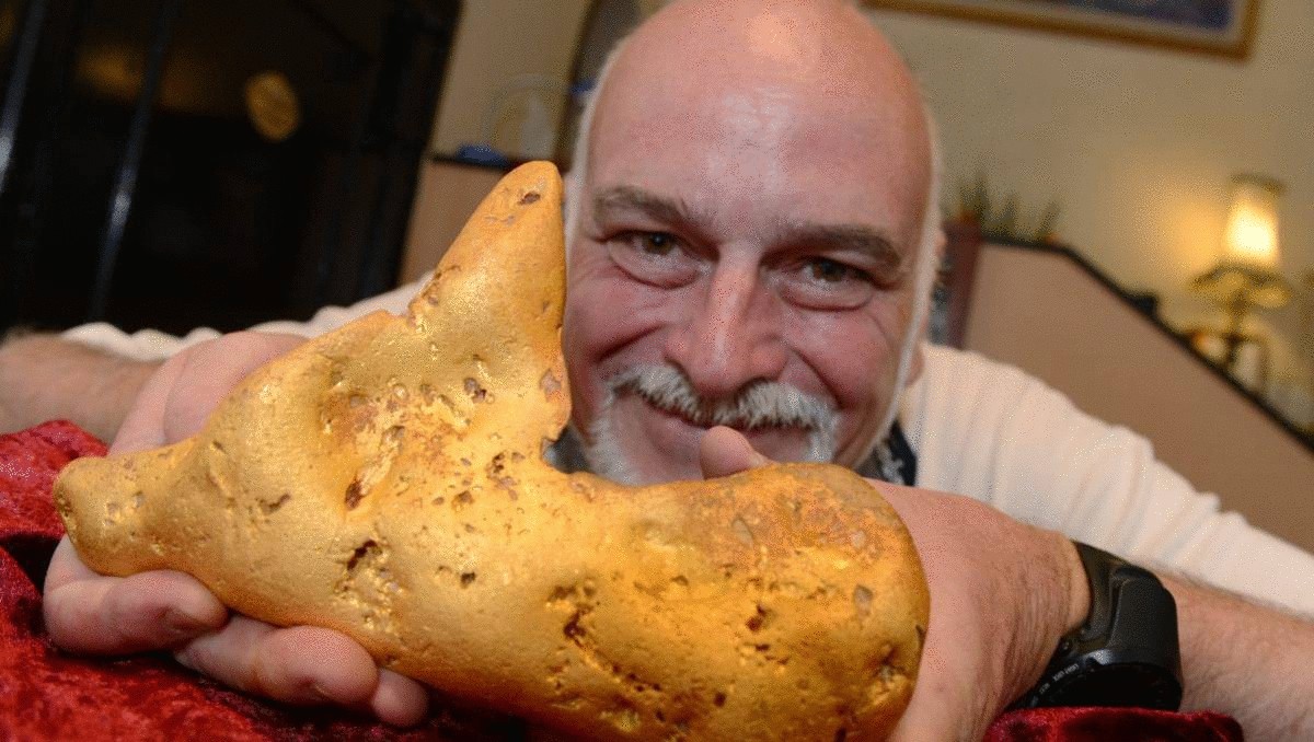 Австралиец нашел 5-килограммовый самородок золота