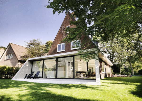 SH House – интеграция современной архитектуры в старинный голландский дом 