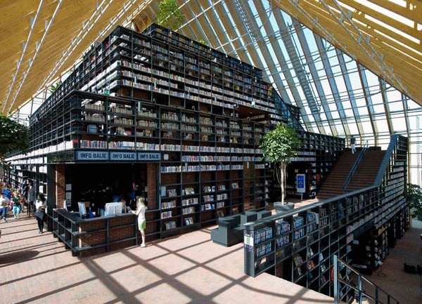 Книжная пирамида. Необычная библиотека от MVRDV 