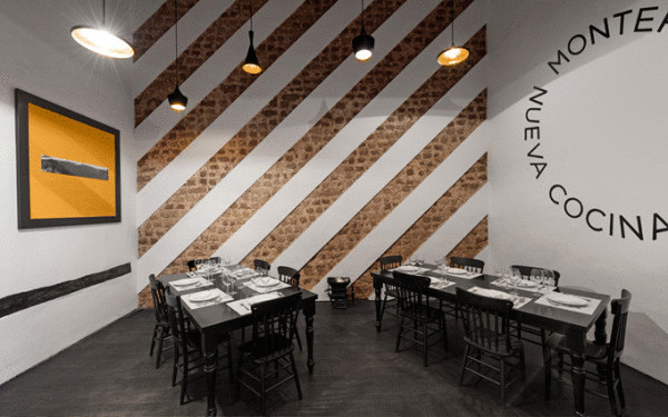 Ужин среди кактусов. Интригующий интерьер нового ресторана El Montero в Мексике 