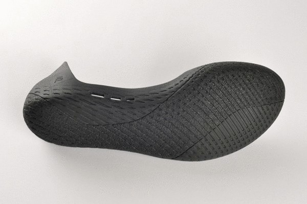 «Почти босиком»: самая эргономичная обувь IGUANEYE  
