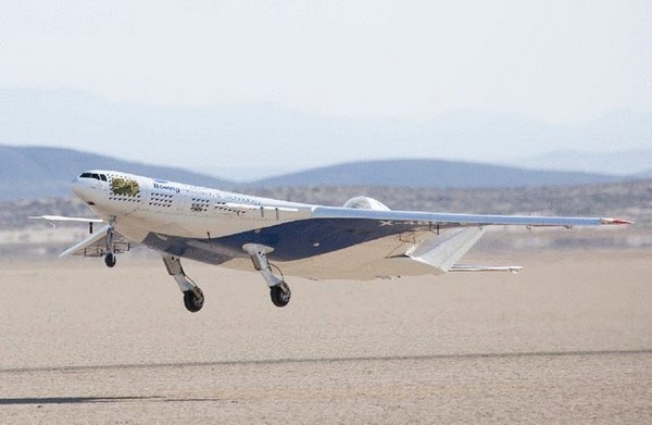 X-48C – сверхэффективный самолет от NASA