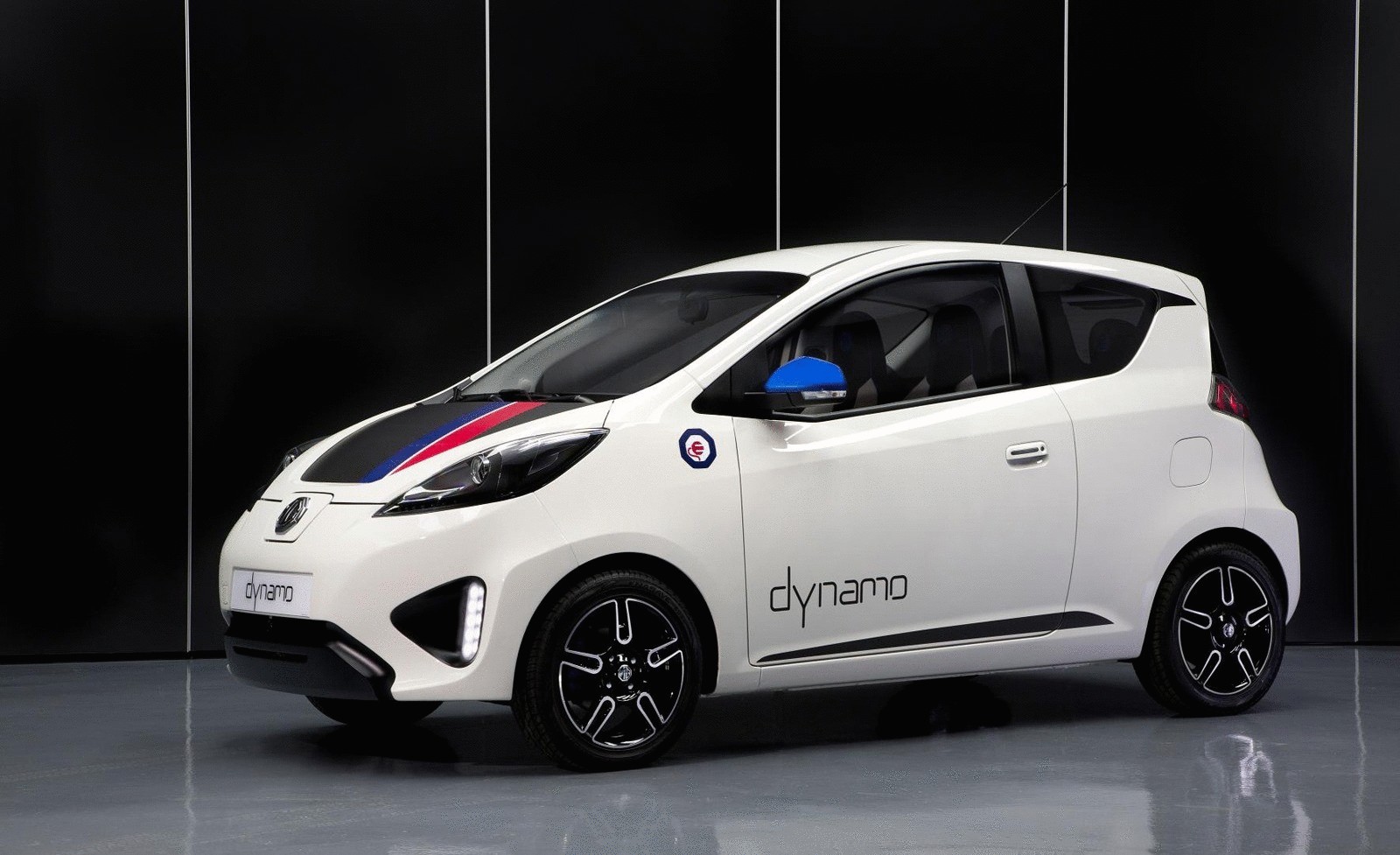 MG представила компактный электромобиль Dynamo