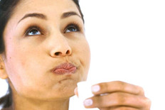 Тяговое масло: Как полоскание рта маслом БЫСТРО избавляет от 100 болезней!