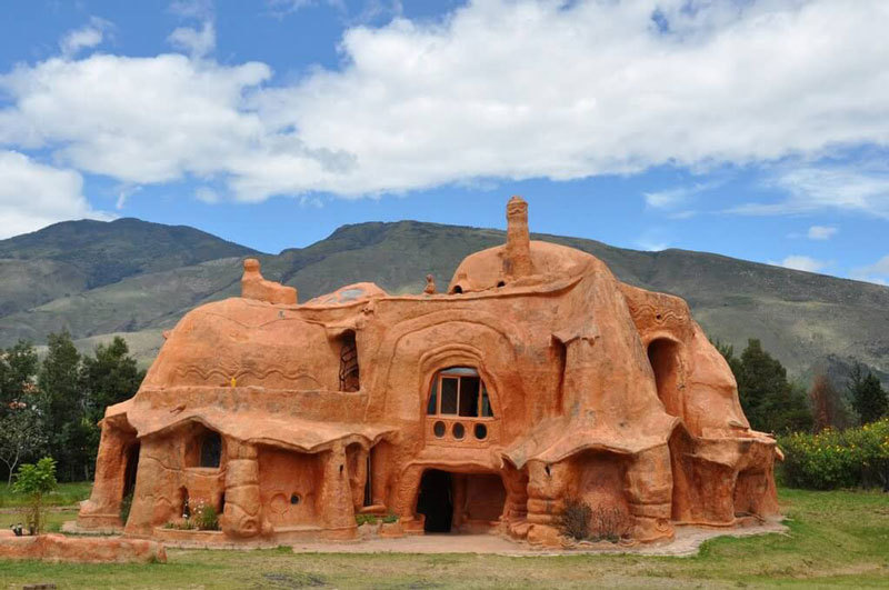 Самый большой глиняный дом в мире— это нужно увидеть!