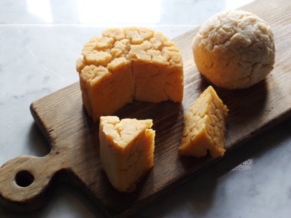 Постная сырная тарелка: Сыр гороховый