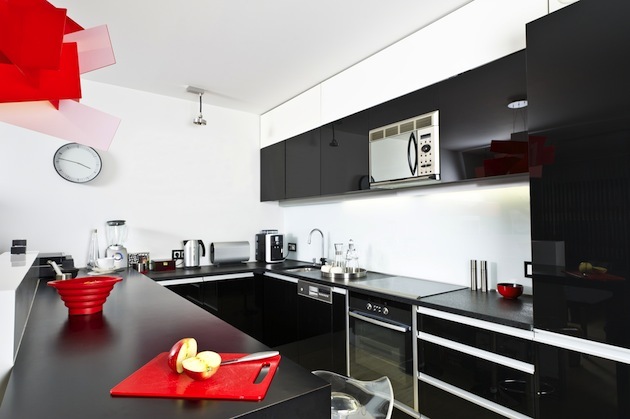 Дизайн черной кухни:  7 принципов создания элегантного интерьера