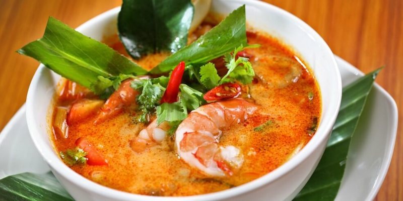 Знаменитый тайский Суп Том Ям: 5 рецептов