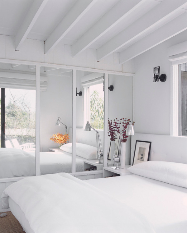 6 простых правил оформления крохотной спальни