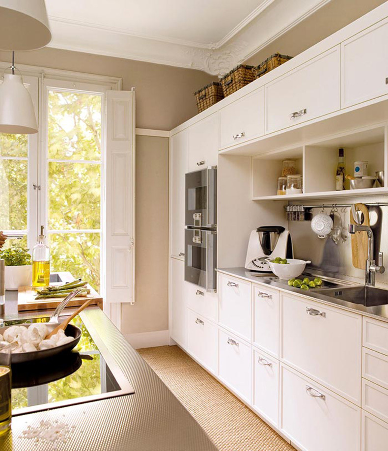 Белая кухня дизайн интерьера фото