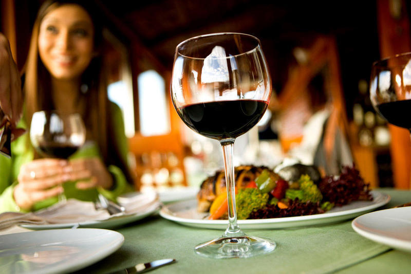 Как правильно выбрать ресторан для романтического свидания