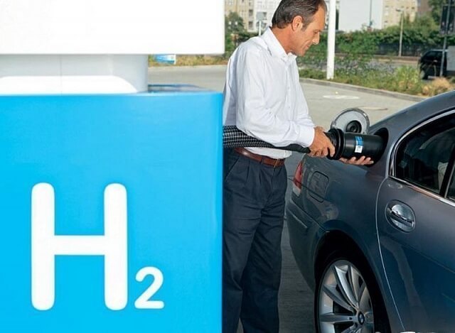 Новый проект от Toyota: ветер превращаться в водород, а водород —в топливо