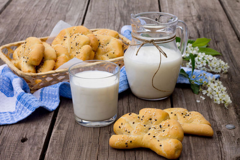 Молочко из канареечного семени: чем оно полезно и как его приготовить