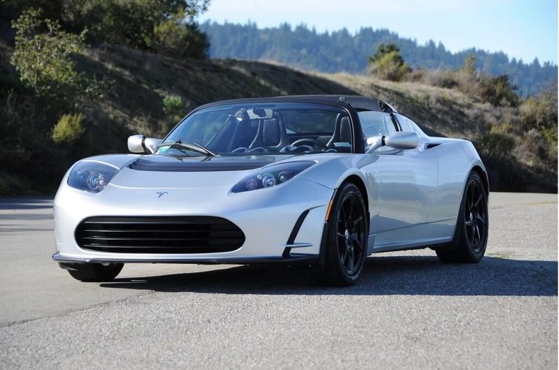 Tesla представила свою улучшенная версию Roadster 3.0