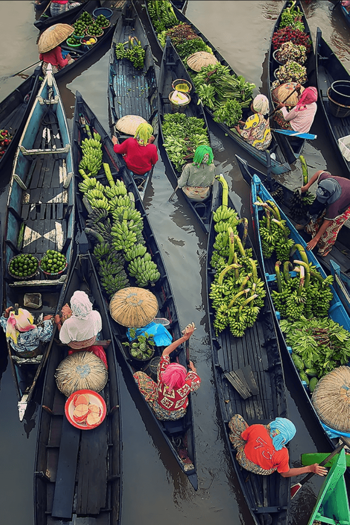 Плавучие рынки Индонезии