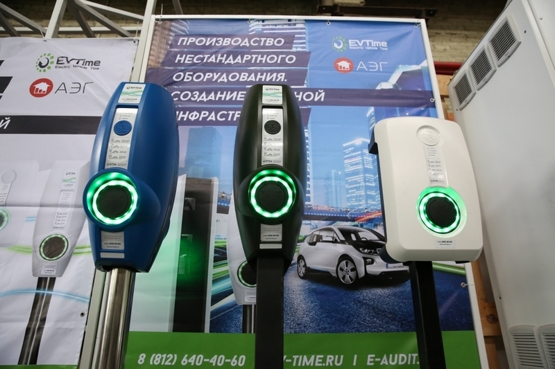 В Петербурге приступили к установке зарядных станций для электромобилей 