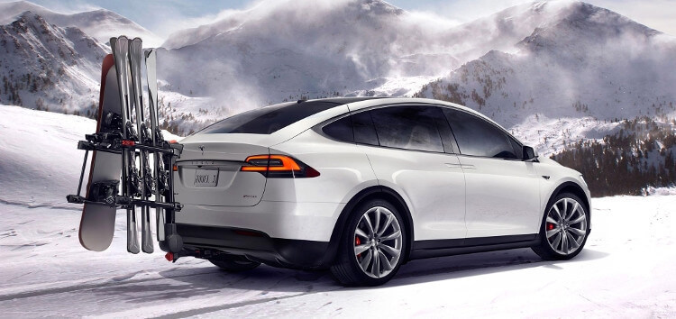 Электромобили Tesla Model X стали почти вдвое надёжнее