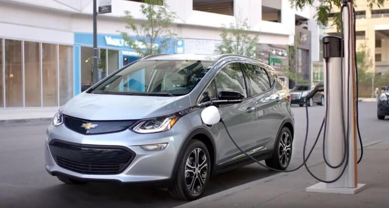 GM выпустит более 30 тыс электрокаров Chevrolet Bolt в 2017 году, прогноз LG Chem
