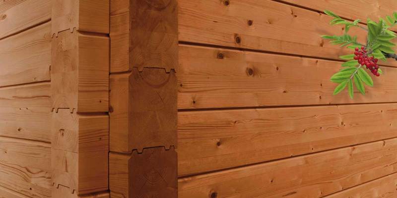 Как защитить деревянный фасад дома в различных условиях
