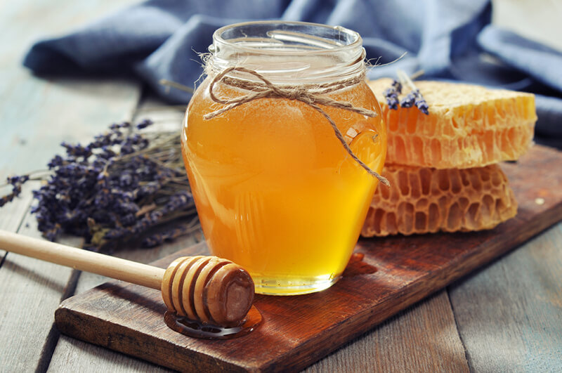  Мёд избавит от перхоти, похмелья и растяжек