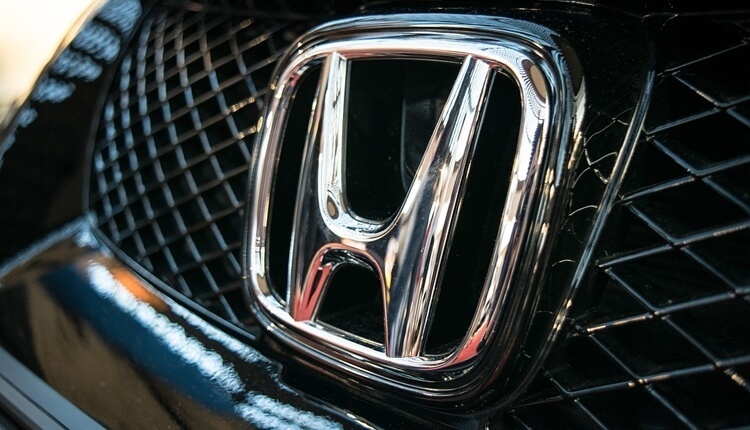 Honda представит новый гибридный автомобиль в 2018 году