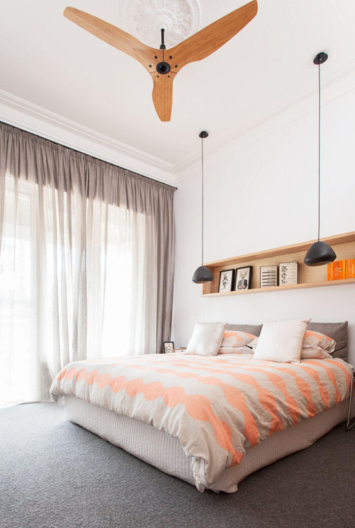 11 маленьких хитростей, которые помогут сэкономить место в спальне
