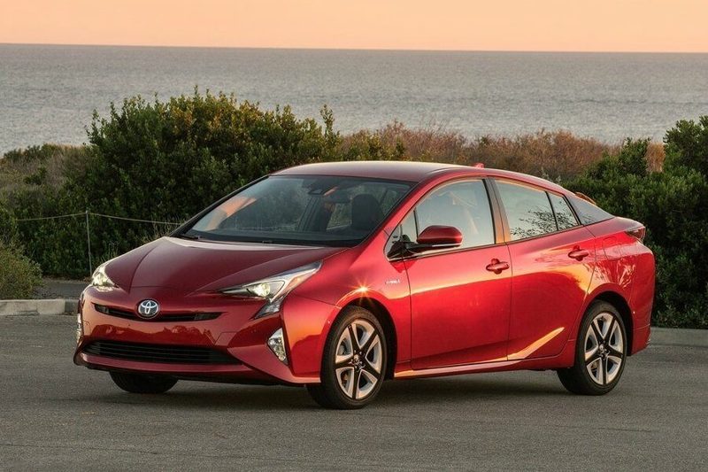 Экологичные авто: Toyota Prius