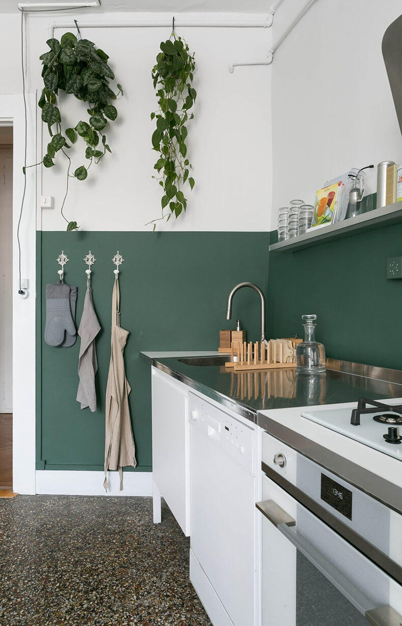 Как оригинально оформить кухонные стены: 16 удачных примеров