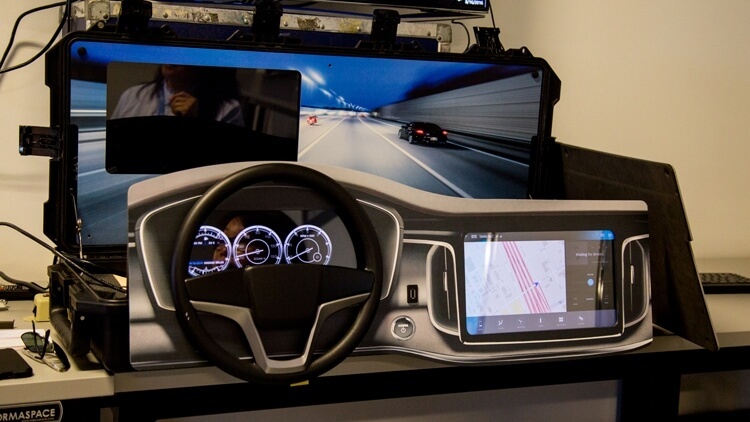 Intel и BMW показали автомобиль с функциями самоуправления