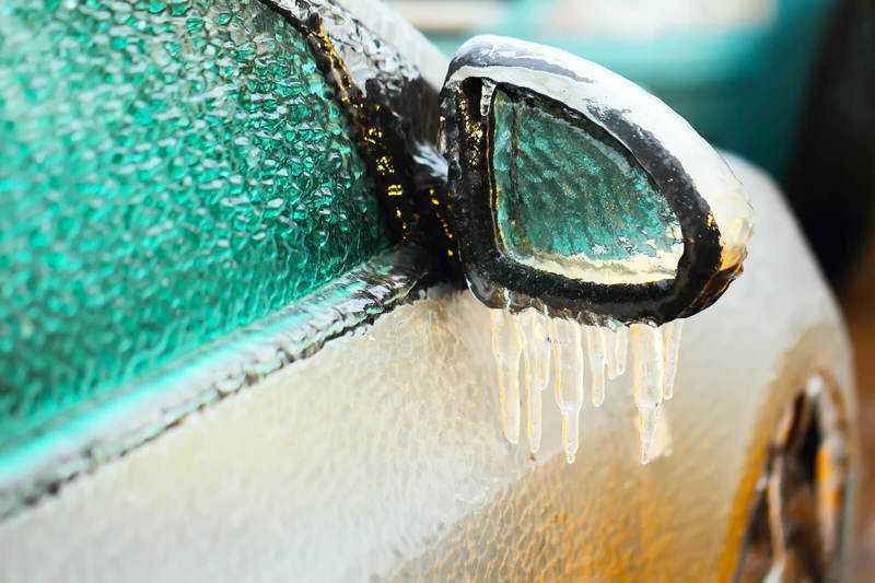 Десять зимних грехов автолюбителей: Что нельзя делать владельцам автомобилей зимой.