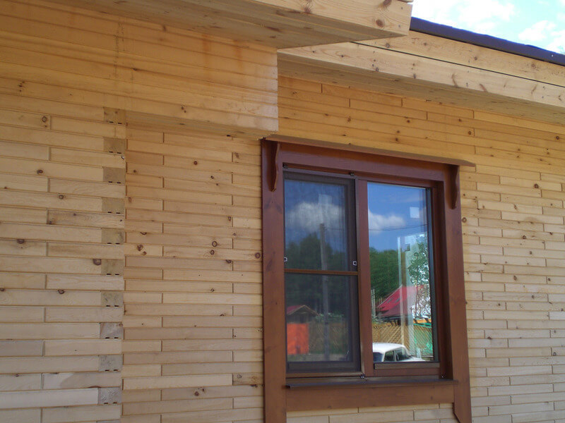 Деревянные кирпичи: особенности материала для постройки дома