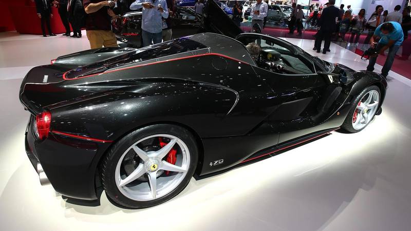 Ferrari планирует выпустить электрический суперкар к 2023 году