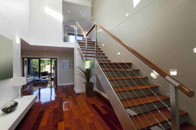 Лестница в доме: какой должна быть идеальная лестница