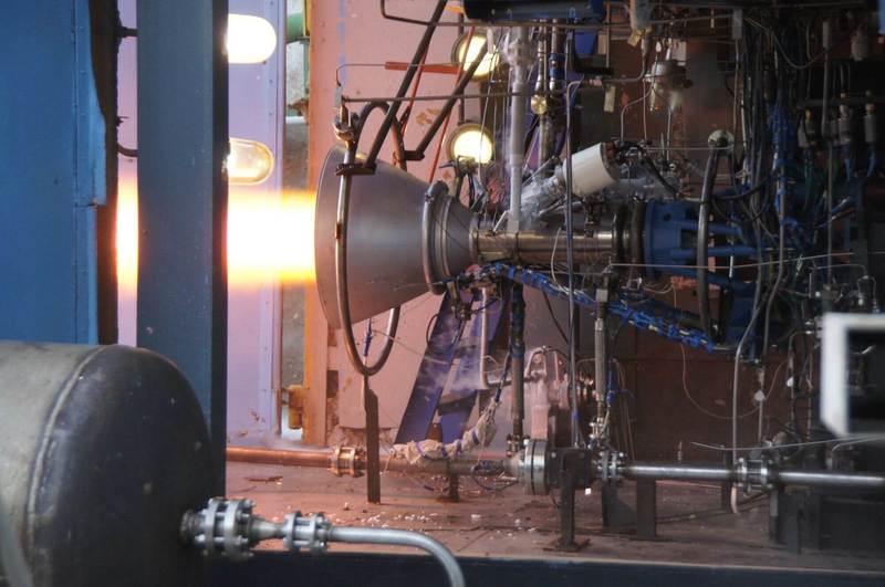 РФ впервые испытала лазерное зажигание для кислородно-водородного ракетного двигателя 