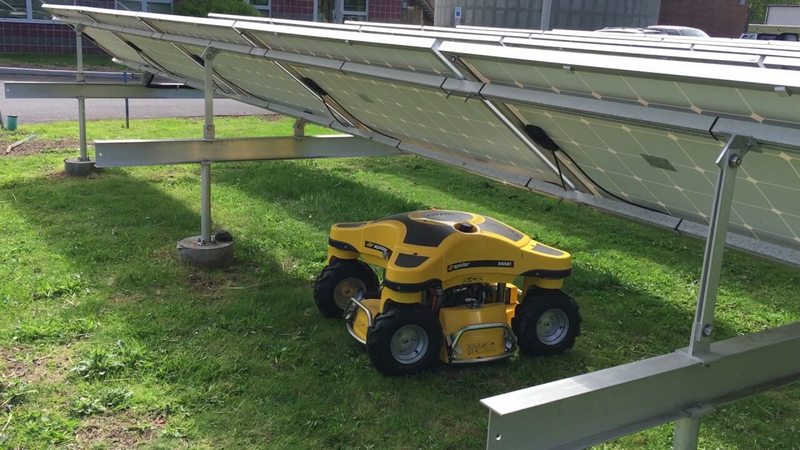 Дистанционная косилка Inlon Spider ILD02 поможет спасти солнечные электростанции от сорняков