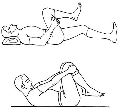 Комплекс упражнений с валиком, который поможет при болях в спине