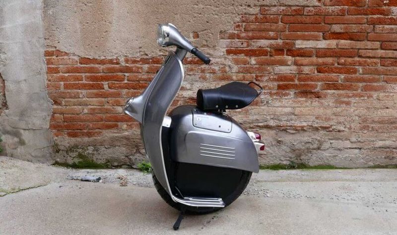 Электрический моноцикл Monowheel Z-One получил дизайн скутера Vespa