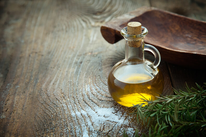 Поддельное оливковое масло: Подавляющее большинство оливкового масла разведено