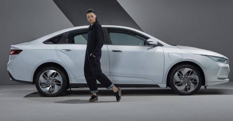Электрический седан Geely GE11: первые фото и подробности китайского аналога Tesla Model 3