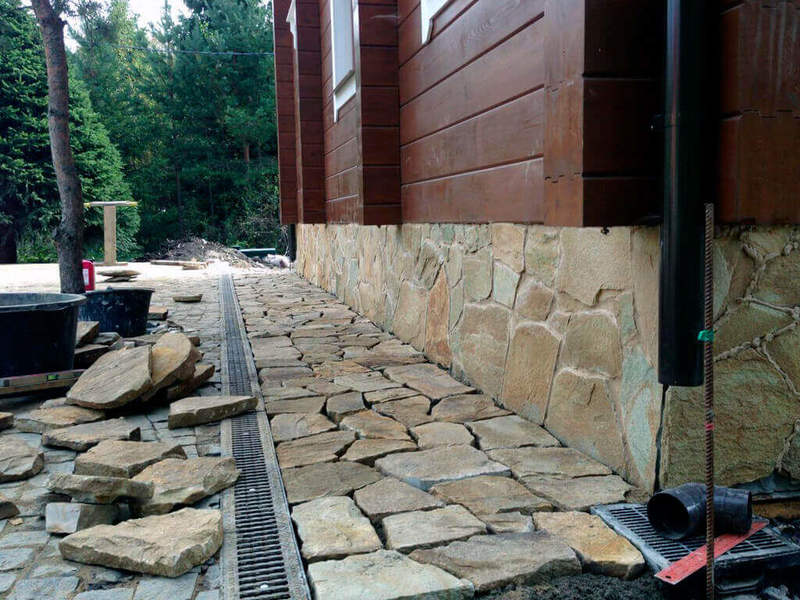 Дождеприемники для ливневой канализации своими руками