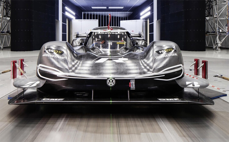 Гоночный электромобиль Volkswagen ID. R готовится к новым рекордам