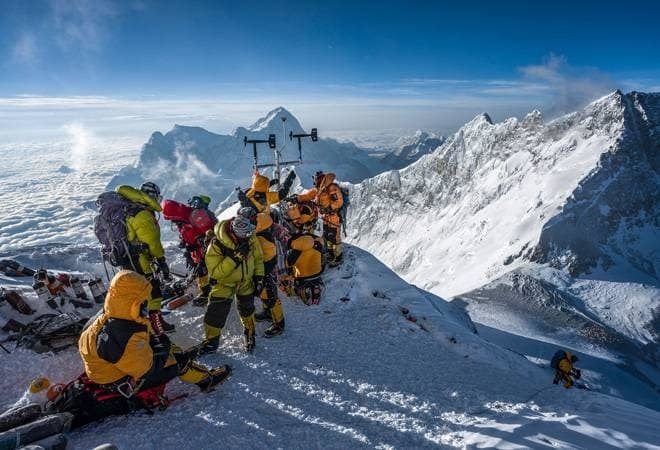 На Эвересте установили самую высокогорную метеостанцию в мире