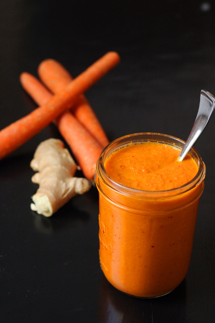 Морковный сок с корицей и имбирем 