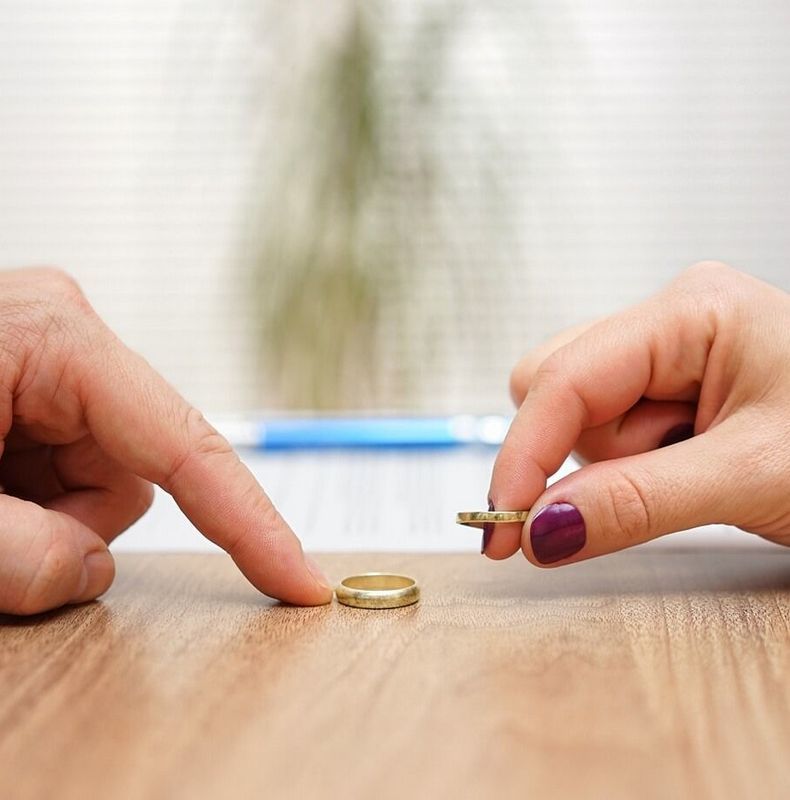 Серебряный развод: почему люди расстаются, прожив вместе много лет