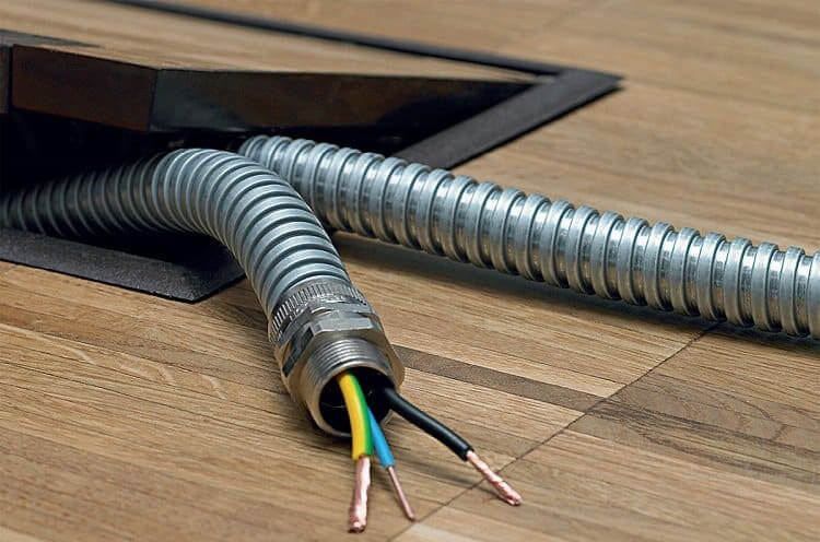 Металлорукав для электрического кабеля: выбор и монтаж