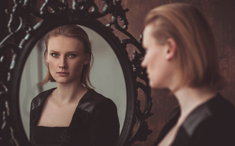 Являются ли окружающие люди вашим зеркальным отражением?