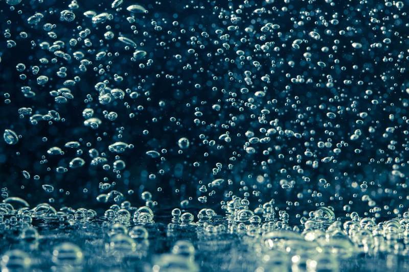 Пузырьки воздуха могут помочь справиться с отходами океана