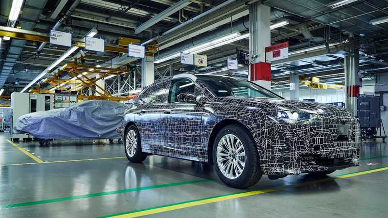 Компания BMW инвестирует 400 миллионов евро в свою фабрику в Дингольфинге